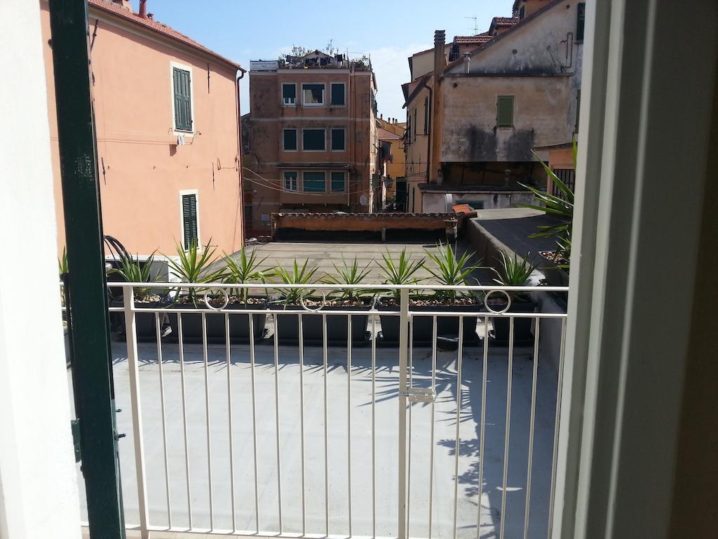 Case Vacanze Borgo Marina Imperia Room photo